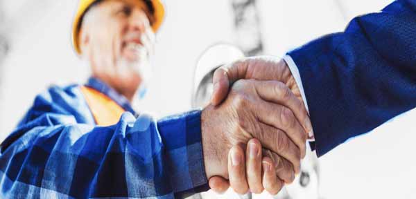 handshake custoer tradesmen